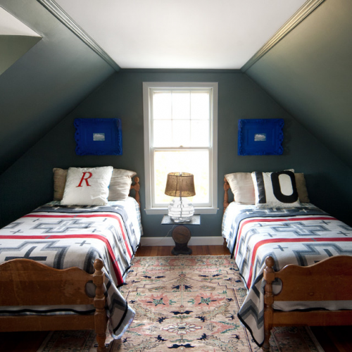 What are these? (beds) phrase image